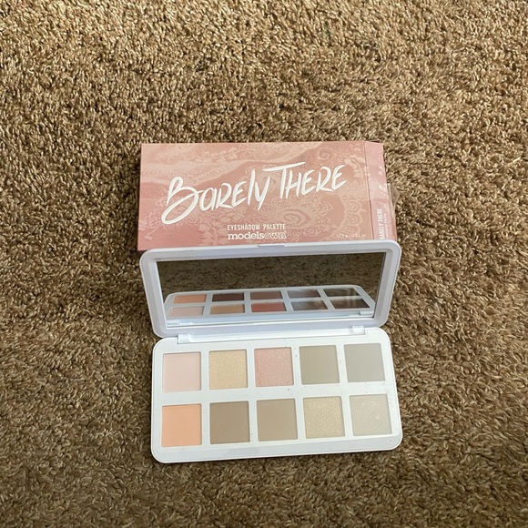 Models Own | NWB Barely There Eyeshadow Palette - Picture 3 of 6
